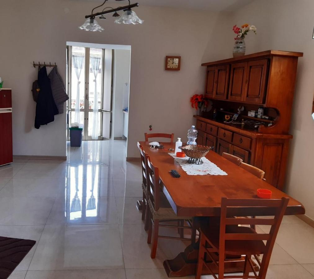 House Adrian Apartment Наполи Екстериор снимка