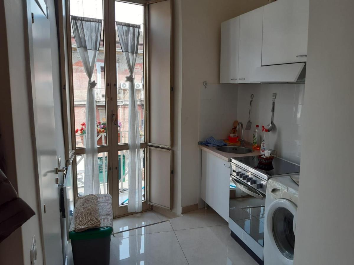 House Adrian Apartment Наполи Екстериор снимка