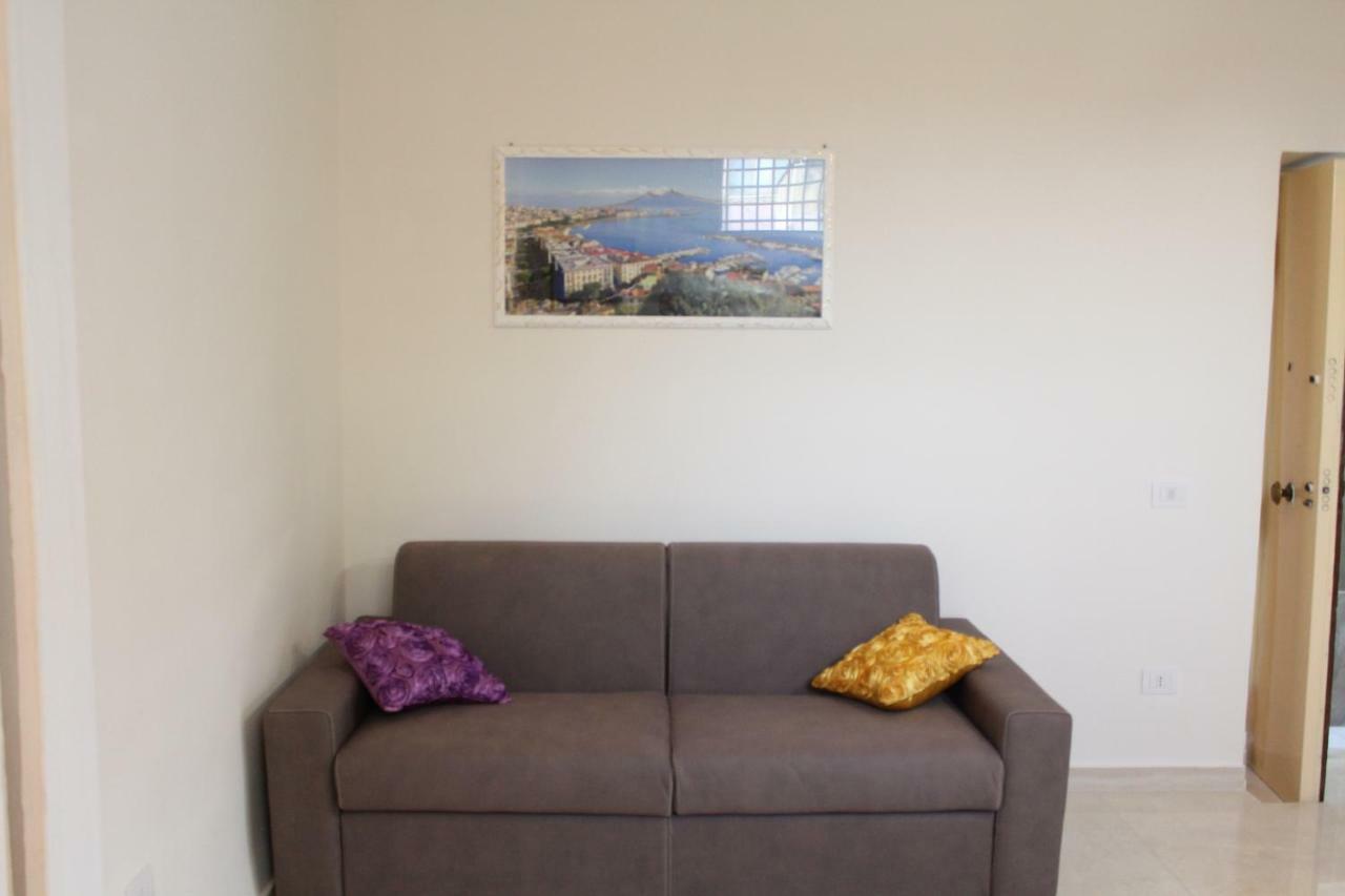 House Adrian Apartment Наполи Екстериор снимка